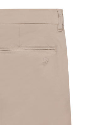 Relaxed pleat front chino short