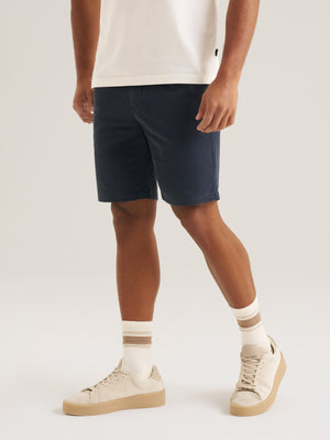Relaxed pleat front chino short